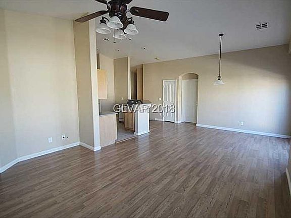5th image of 1080 Slate Crossing Ln Unit 101