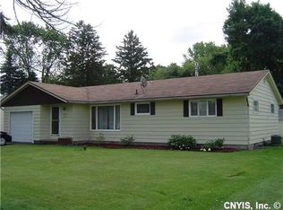 39 Sherry Dr, Syracuse, NY 13219