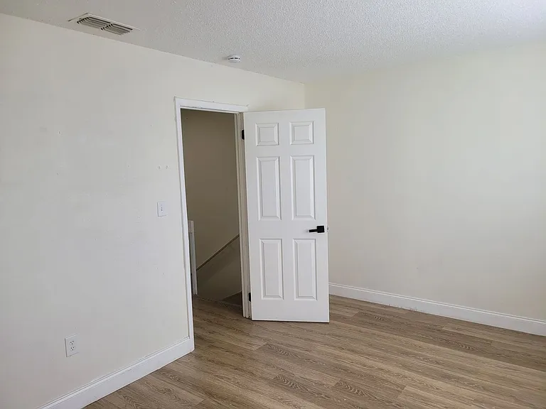 1236 Dovehill Dr — Photo 61
