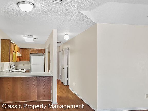 3rd image of 814 Mirabell Ct