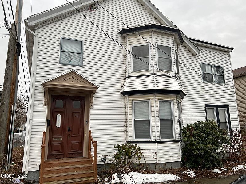 2nd image of 36 112th Street