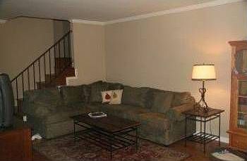 4th image of 150 Amherst Ave