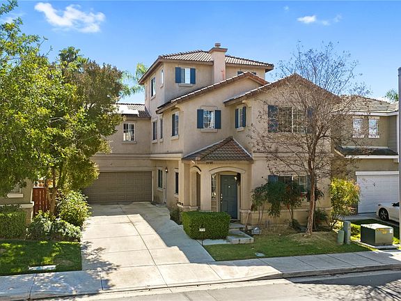 3rd image of 39789 Chambray Dr