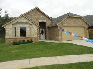 11861 SW 26th Ter, Yukon, OK 73099