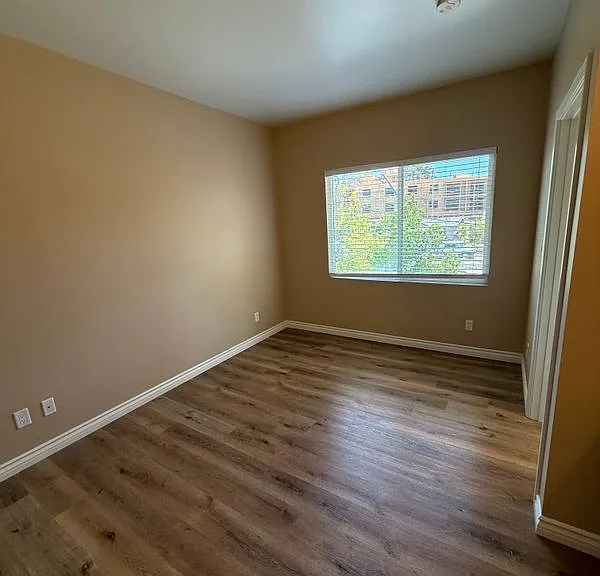 1769 Los Feliz Dr #1 — Photo 15