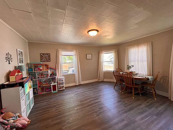 5th image of 741 Yuba St