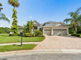 5304 Clouds Peak Dr, Lutz, FL 33558