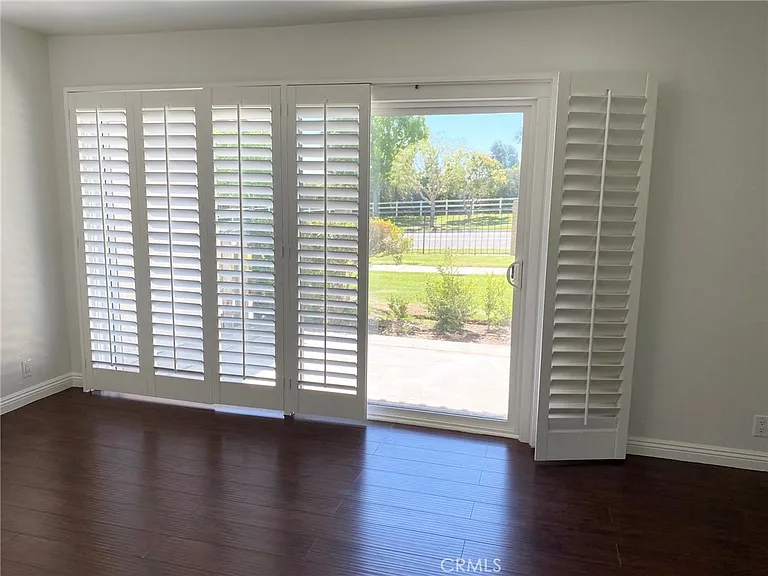 21 Seaview Dr S — Photo 34