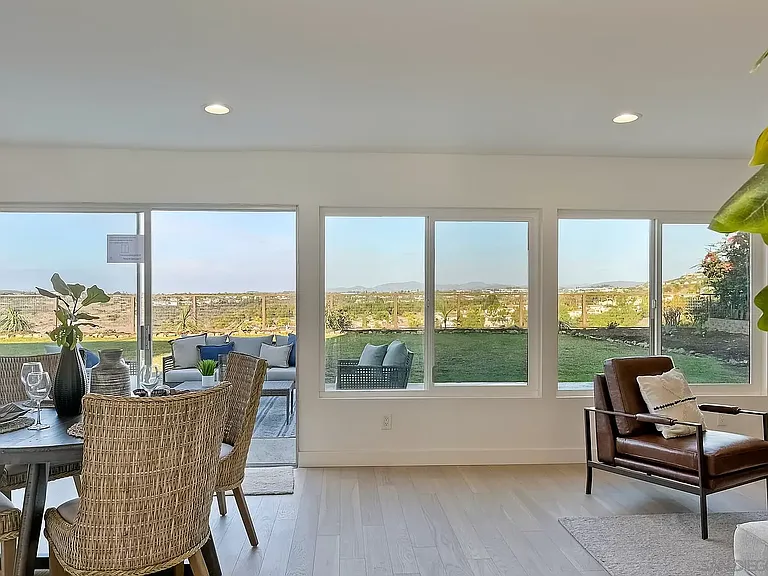 2722 La Golondrina St — Photo 27