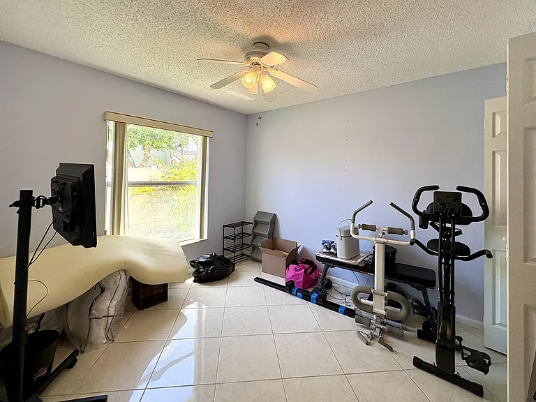 3771 Newport Ave — Photo 21