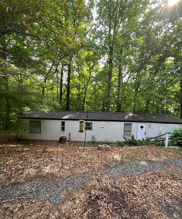 1st image of 119 Alexander Ln
