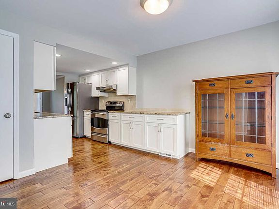 2nd image of 7464 Adams Park Ct