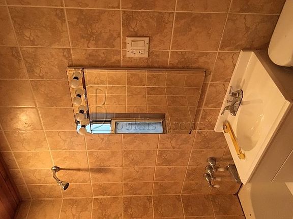2nd image of 2881 Randall Ave #2