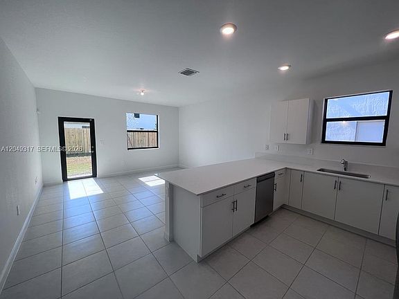 5th image of 11919 SW 241st St