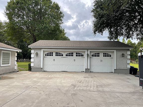 Three car garage 