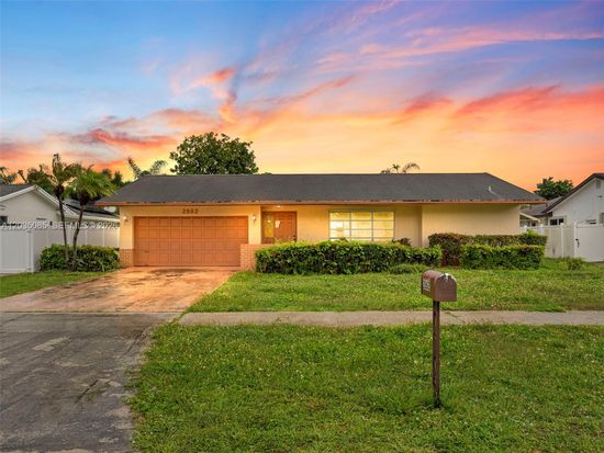 2862 SW 13th Ct, Deerfield Beach, FL 33442