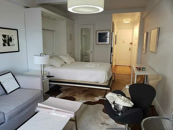 2nd image of 50 W 72nd St APT 1103
