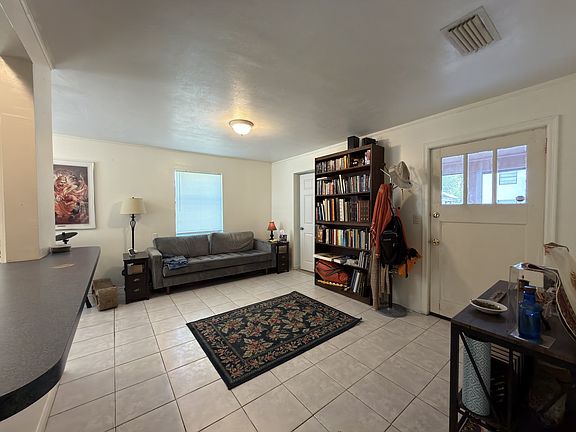 3rd image of 1424 NW 6th Pl