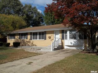 115 Circle Dr, Springfield, IL 62703