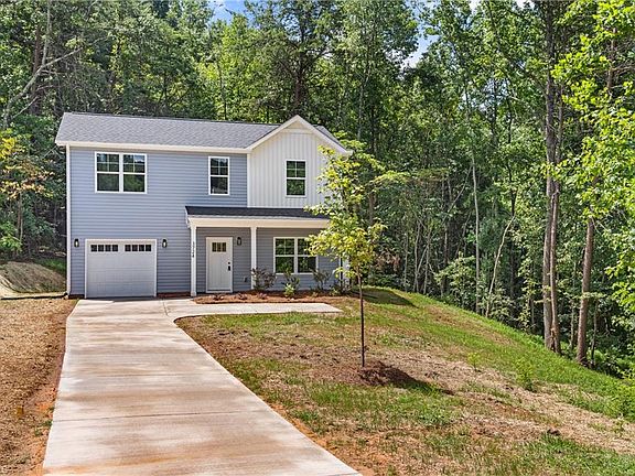 3rd image of 3724 Signet Dr