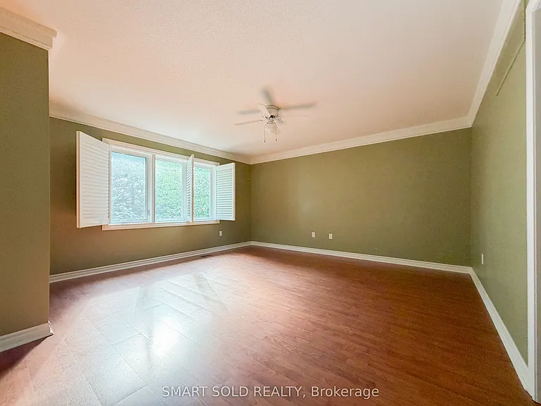 704 Foxcroft Blvd — Photo 11