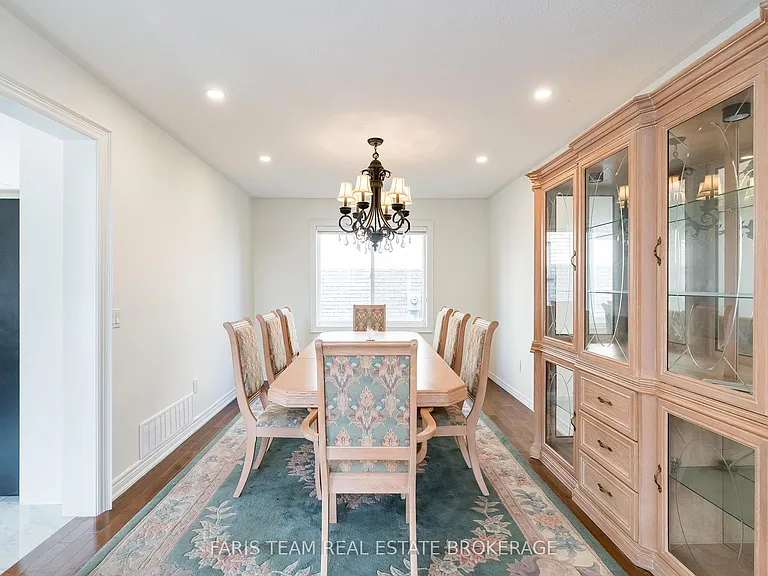 2 Vanessa Dr — Photo 10