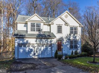 19309 Golden Meadow Dr, Germantown, MD 20876