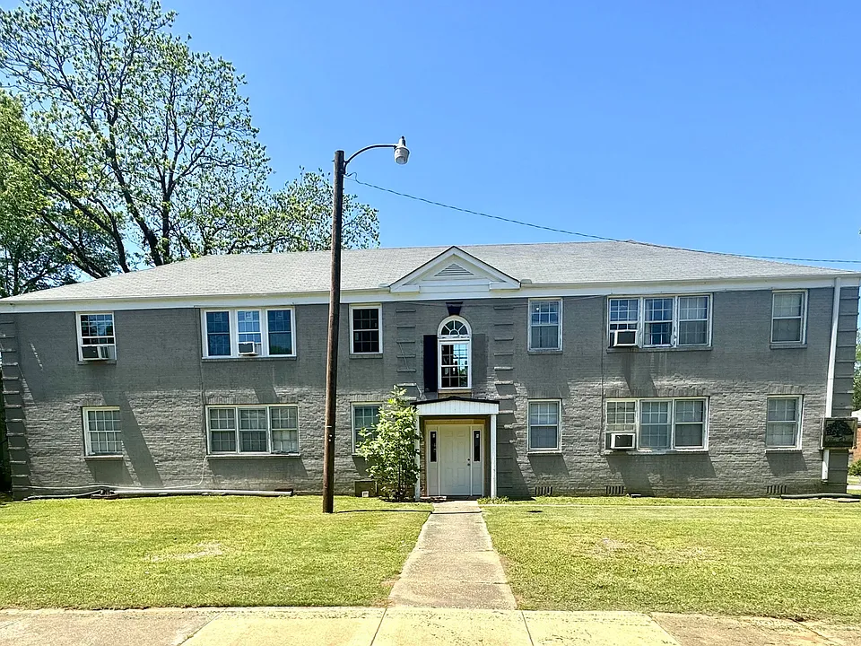 1130 Christine Ave