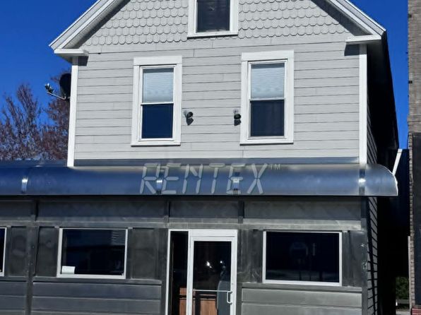 12 Main St