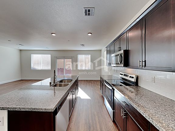 3rd image of 297 Cape Seville Pl