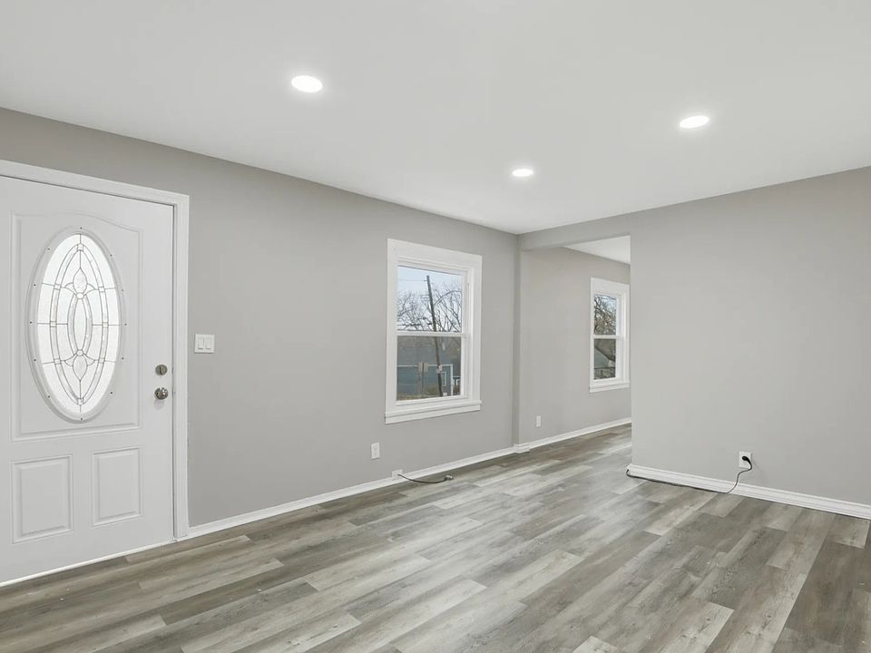 1st image of 58 Victory Dr #58