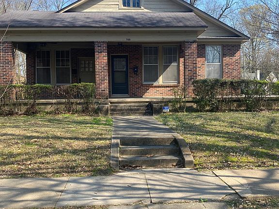 2nd image of 713 S Lamar Blvd #1