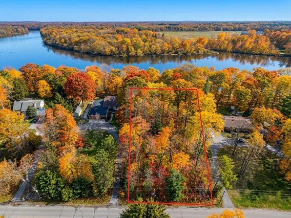 1011 W 5th Street N, Ladysmith, WI 54848