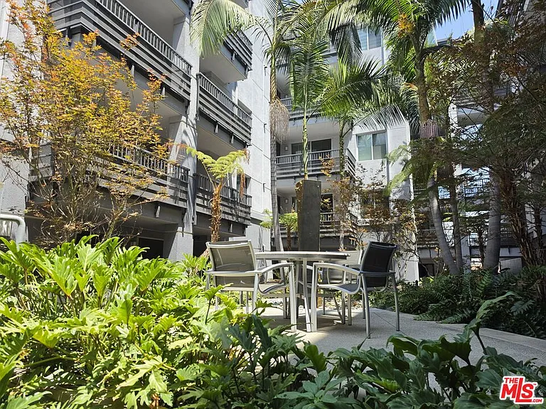 629 Traction Ave #227 — Photo 9
