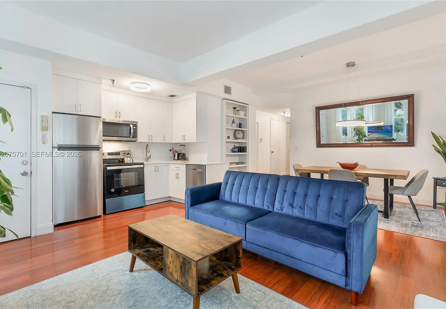 Bristol Condo — Photo 2