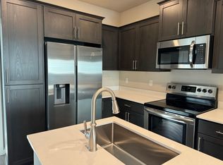 12019 SE High Creek Rd #D, Happy Valley, OR 97086