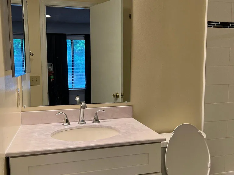 209 Hampshire Dr #209 — Photo 9