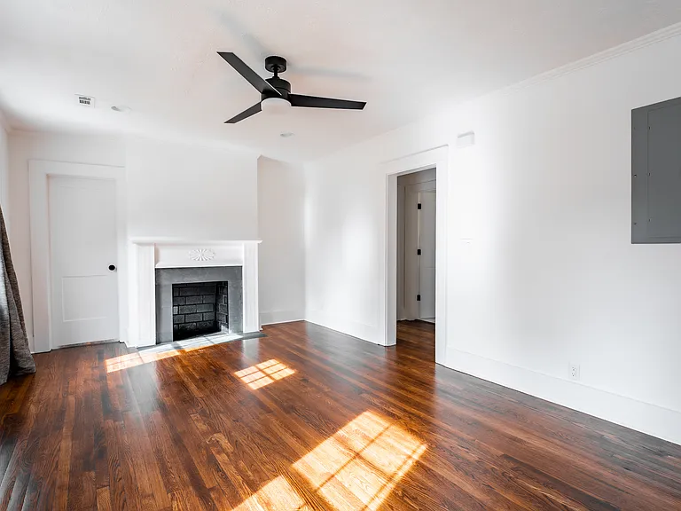 2692 Knox St NE — Photo 4