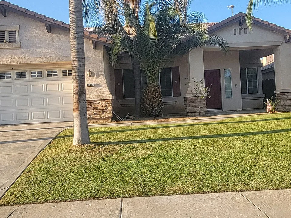 10912 Cypress Falls Ave