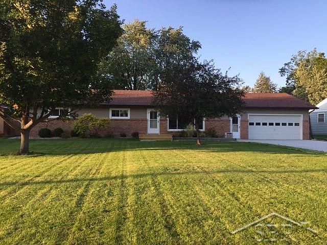 1st image of 1084 Eddie Dr