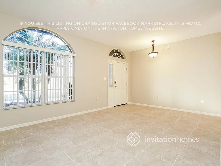 230 Orlando Blvd — Photo 2