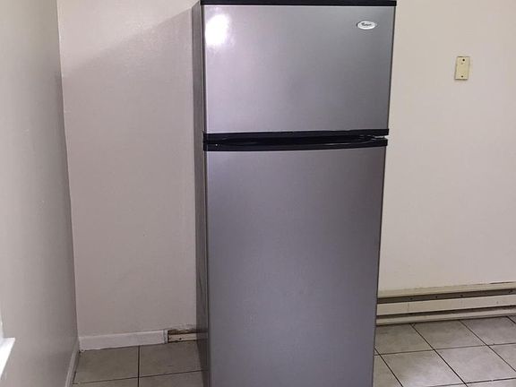 5th image of 700 N Parkside Ave APT 3S