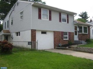 1040 Poplar St, Lansdale, PA 19446