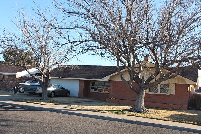 1st image of 2806 Bonham Ave