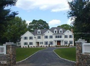 4 Blueberry Hill Rd, Weston, MA 02493