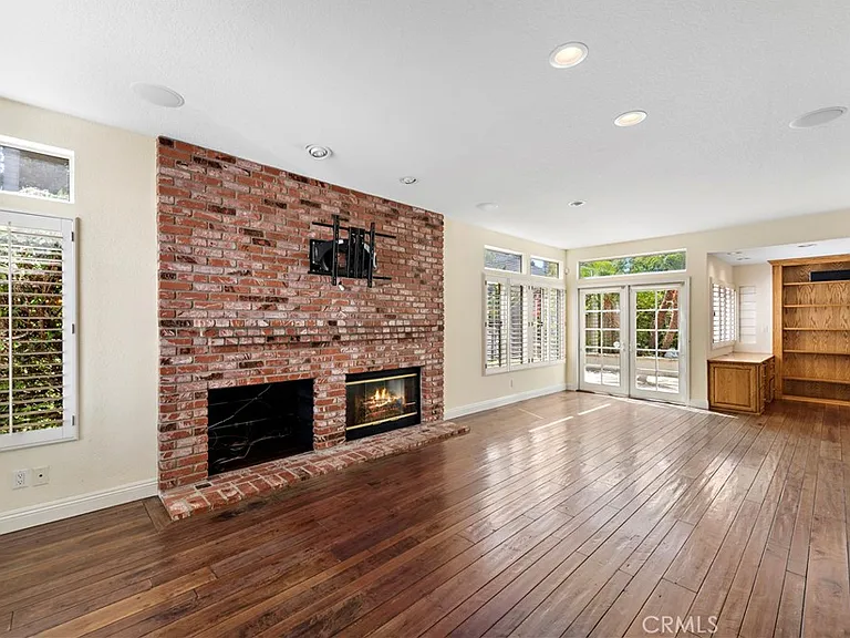26841 Devonshire Rd — Photo 10