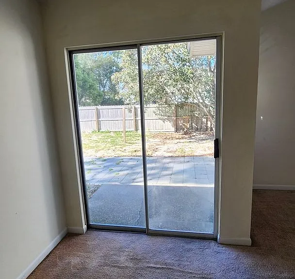 2318 Beech St — Photo 5