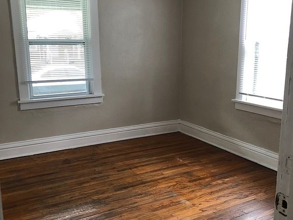 4th image of 100 Elkan Ave