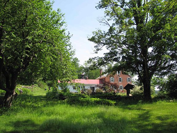 3rd image of 1607 Massey Road