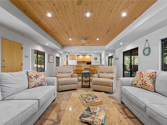 4th image of 10259 Coose Hollow Ln